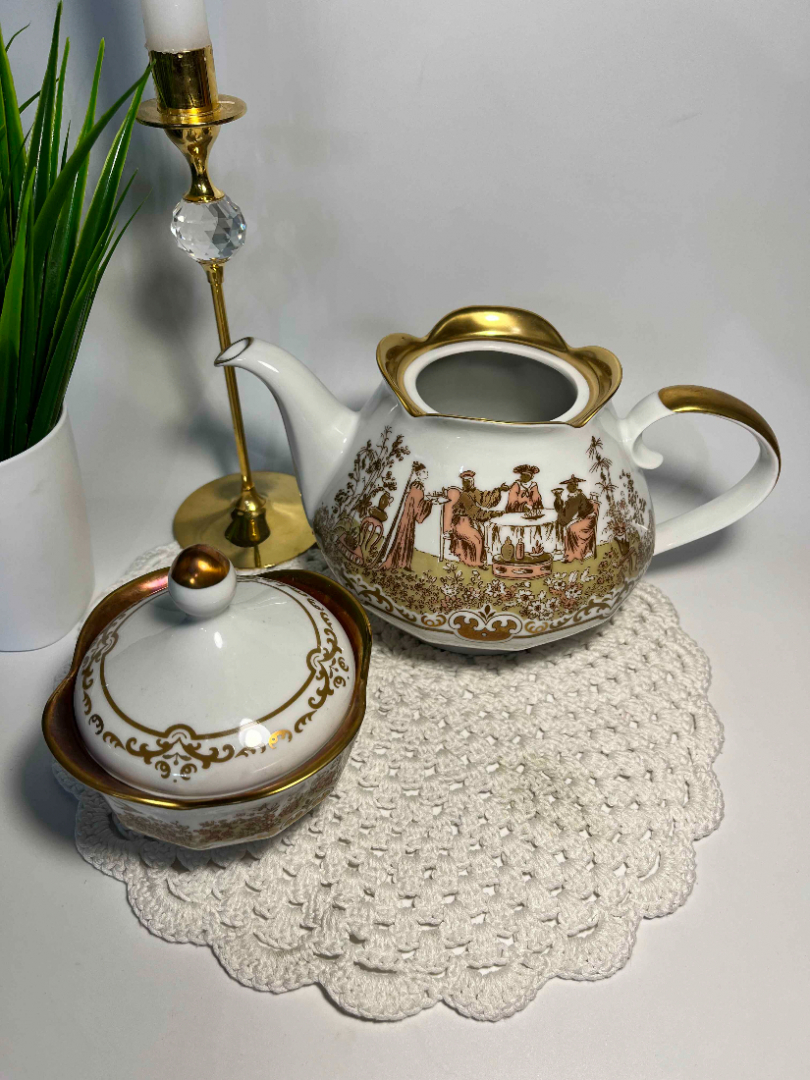 Чайник без крышки и сахарница с трещиной на крышке. Jlmenau с росписью от Reichenbach Германия. Картинка 1